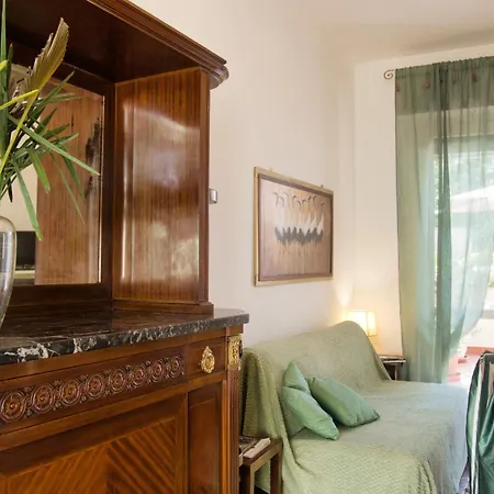 Unika House - Nest With Terrace アパート *