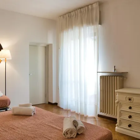 Unika House - Nest With Terrace *