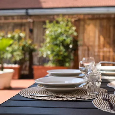 Unika House - Nest With Terrace レッコ